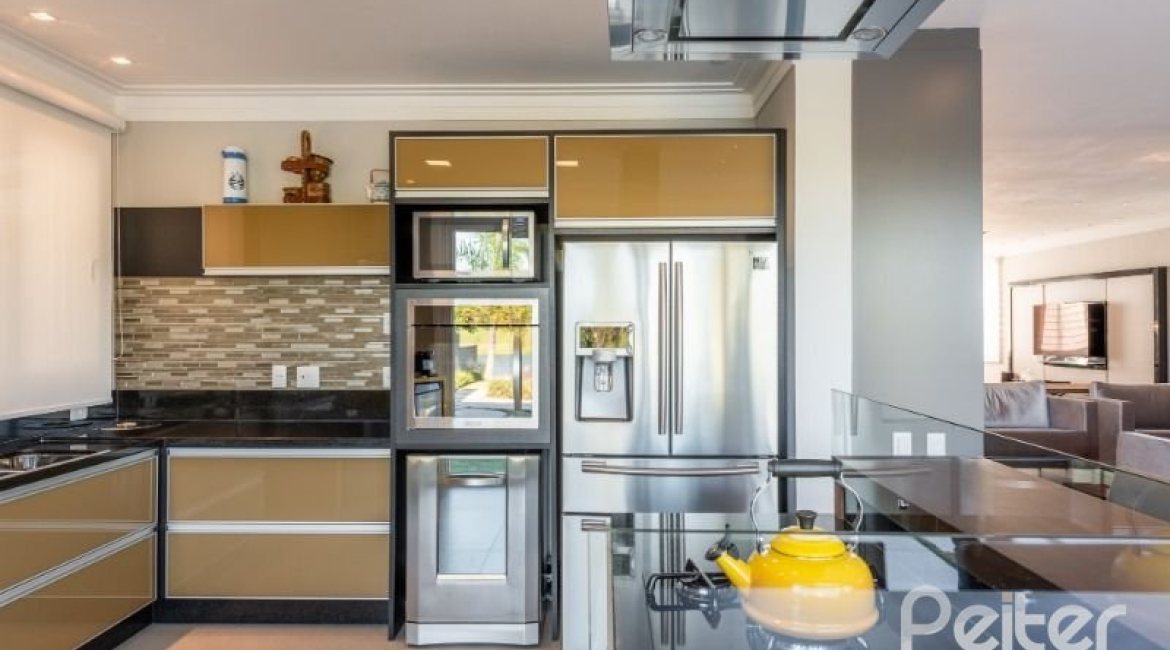 Casa em Condomínio à venda com 299m², 5 dormitórios, 5 suítes, 4 vagas, no bairro Terra Ville em PORTO ALEGRE