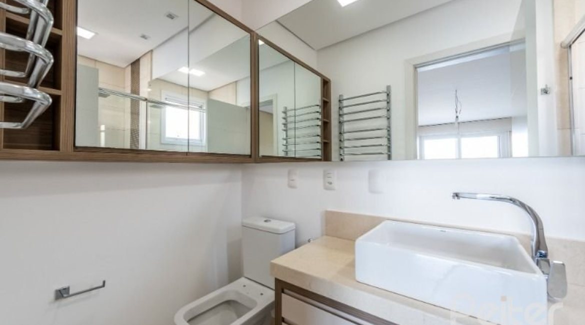 Casa em Condomínio à venda com 299m², 5 dormitórios, 5 suítes, 4 vagas, no bairro Terra Ville em PORTO ALEGRE