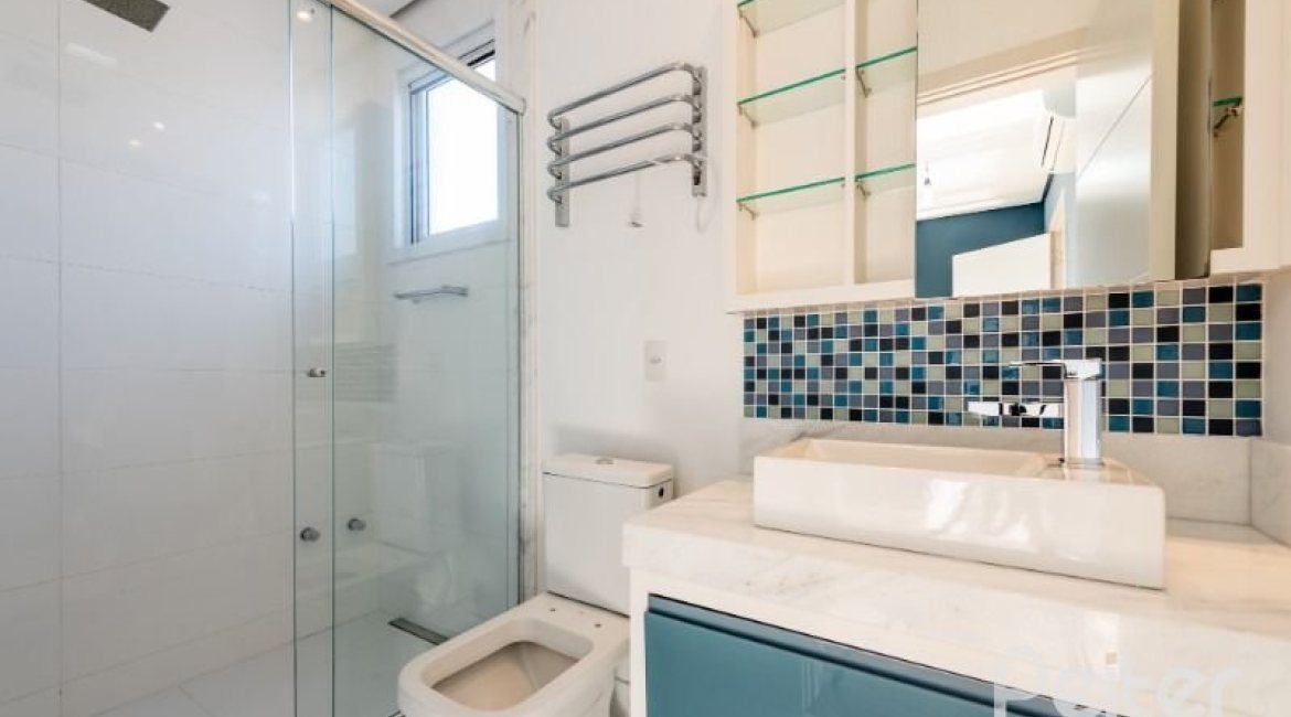 Casa em Condomínio à venda com 299m², 5 dormitórios, 5 suítes, 4 vagas, no bairro Terra Ville em PORTO ALEGRE