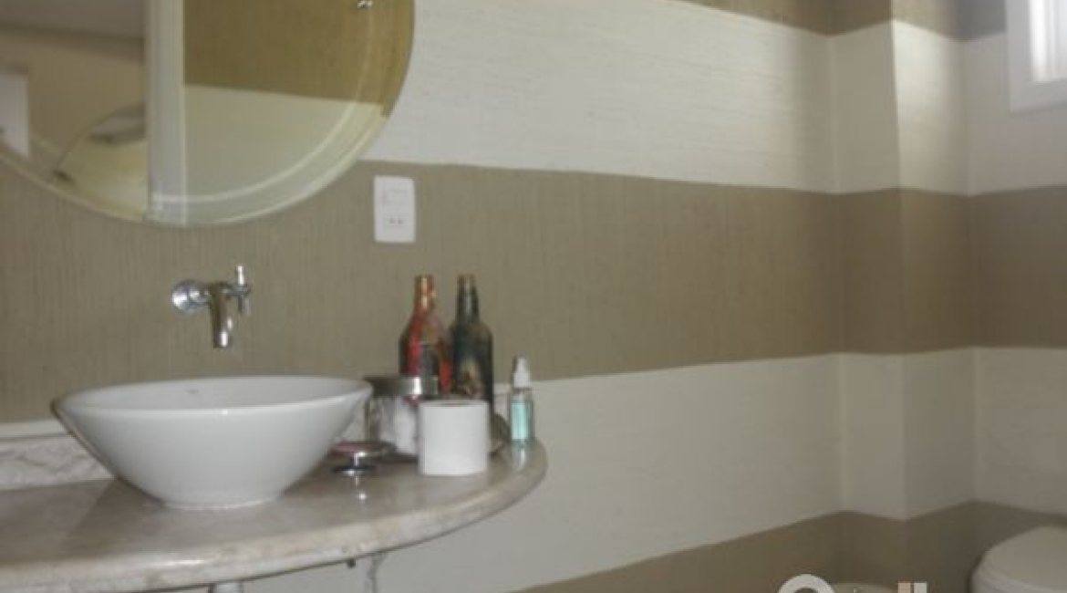 Casa à venda com 445m², 4 dormitórios, 2 suítes, 2 vagas, no bairro Ipanema em Porto Alegre