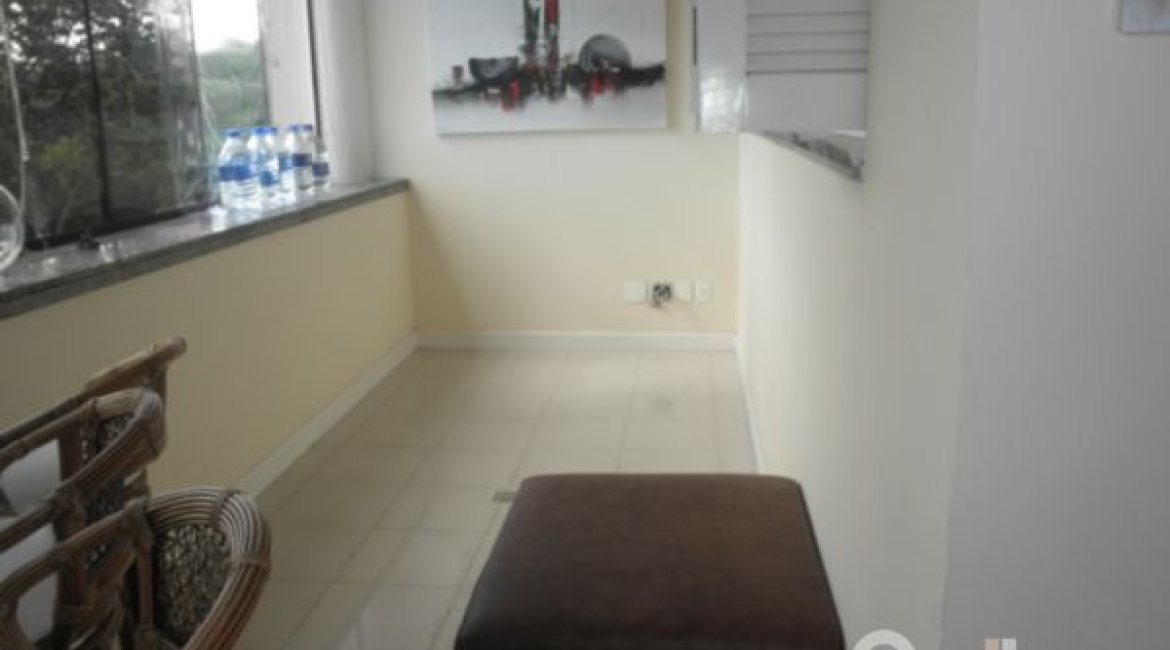 Casa à venda com 445m², 4 dormitórios, 2 suítes, 2 vagas, no bairro Ipanema em Porto Alegre