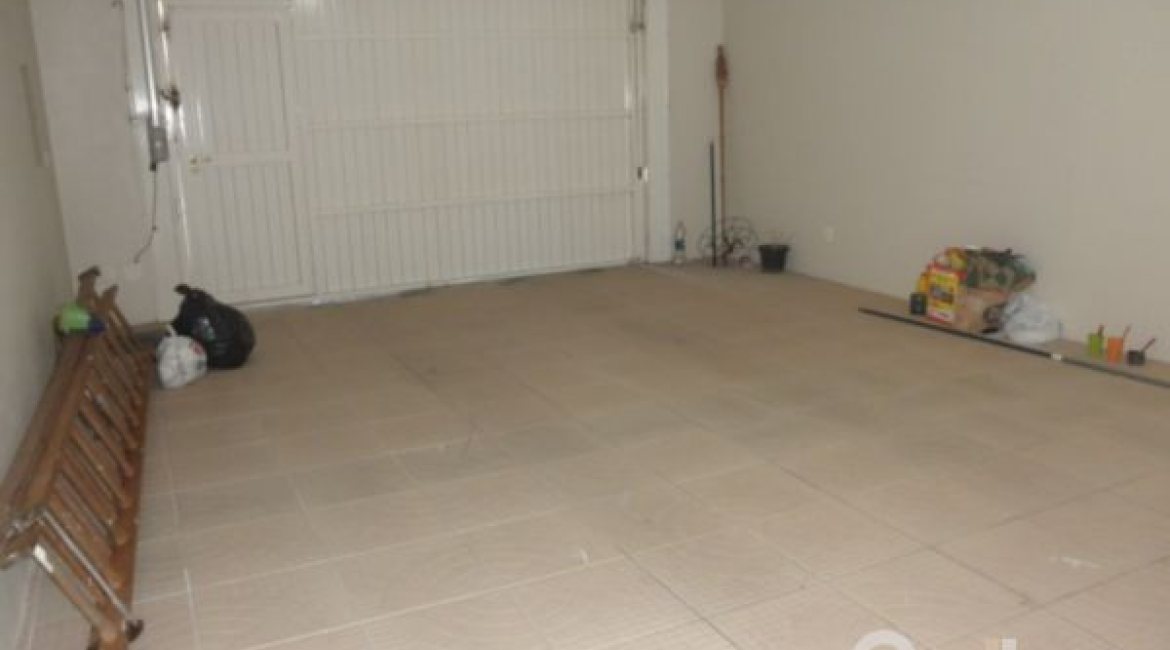 Casa à venda com 445m², 4 dormitórios, 2 suítes, 2 vagas, no bairro Ipanema em Porto Alegre