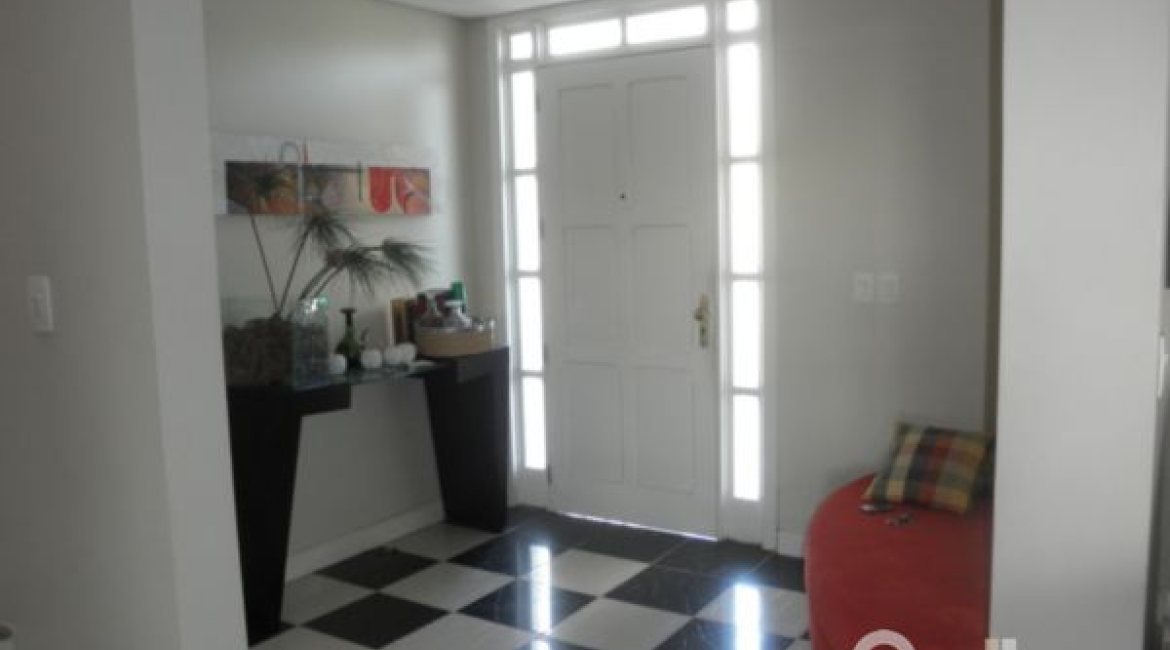 Casa à venda com 445m², 4 dormitórios, 2 suítes, 2 vagas, no bairro Ipanema em Porto Alegre