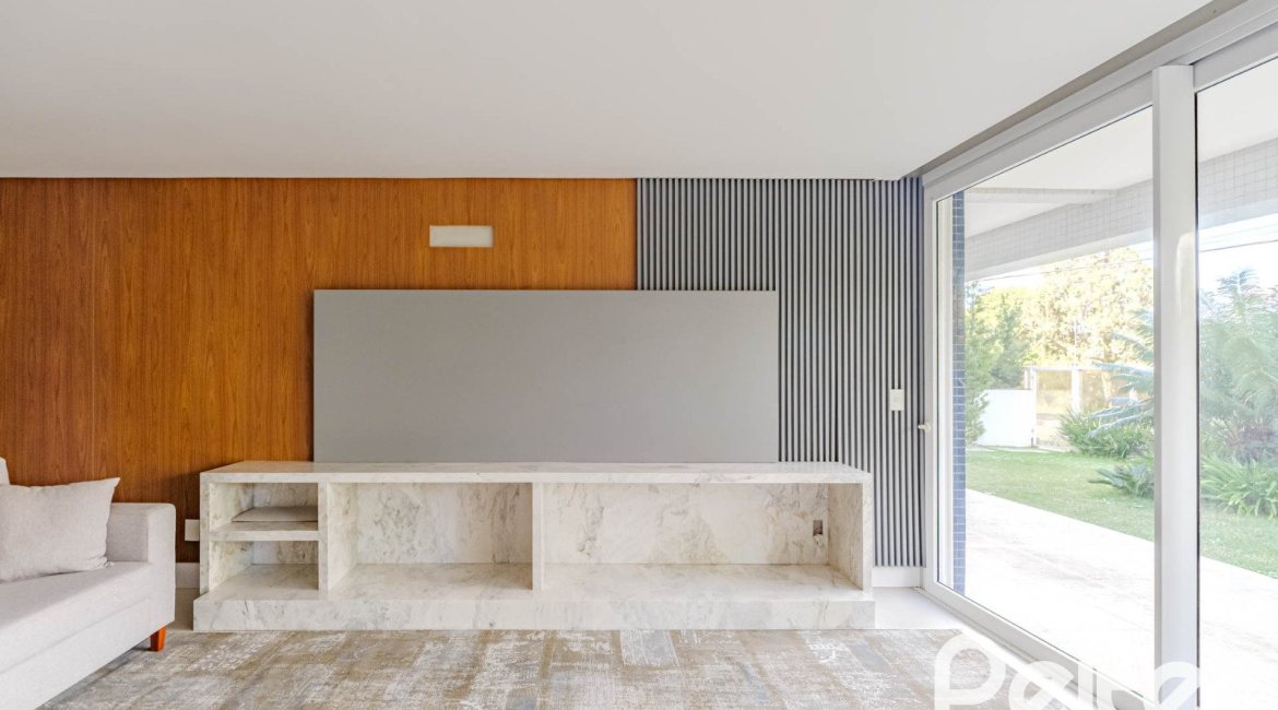 Apartamento Garden à venda com 173m², 3 dormitórios, 3 suítes, 4 vagas, no bairro Vila Assunção em Porto Alegre