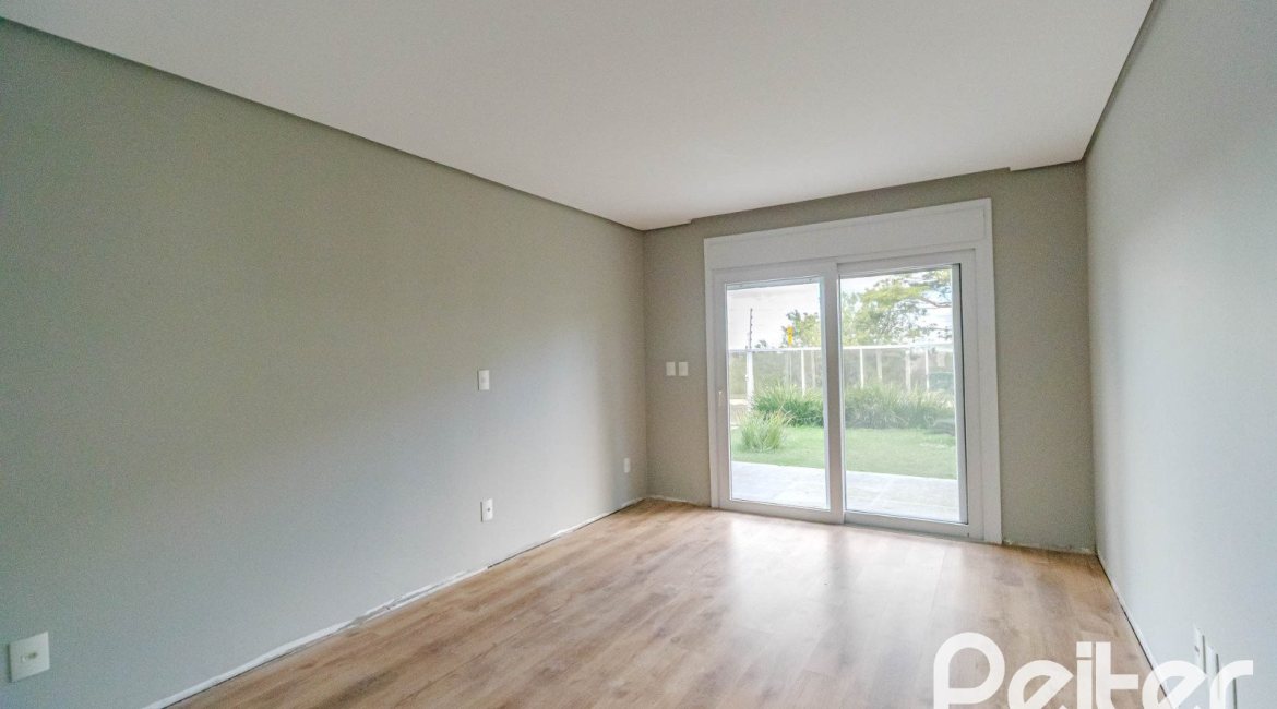 Apartamento Garden à venda com 173m², 3 dormitórios, 3 suítes, 4 vagas, no bairro Vila Assunção em Porto Alegre