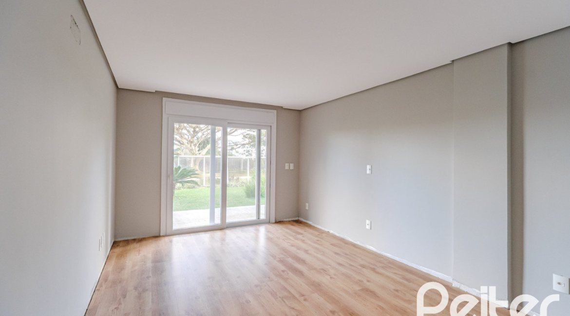 Apartamento Garden à venda com 173m², 3 dormitórios, 3 suítes, 4 vagas, no bairro Vila Assunção em Porto Alegre