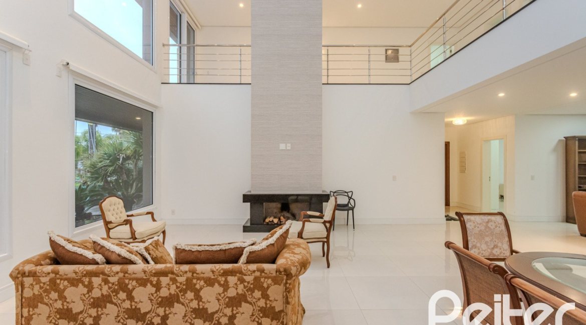 Casa em Condomínio à venda com 503m², 4 dormitórios, 4 suítes, 4 vagas, no bairro Terra Ville em PORTO ALEGRE