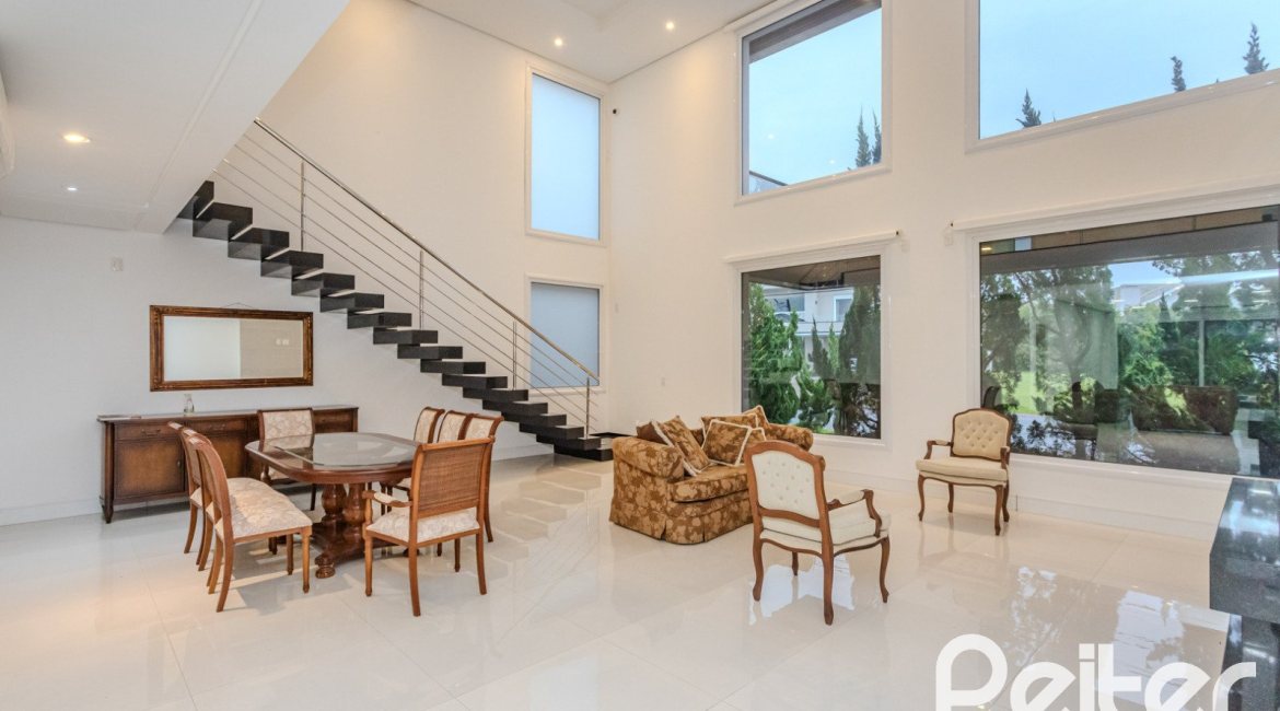 Casa em Condomínio à venda com 503m², 4 dormitórios, 4 suítes, 4 vagas, no bairro Terra Ville em PORTO ALEGRE
