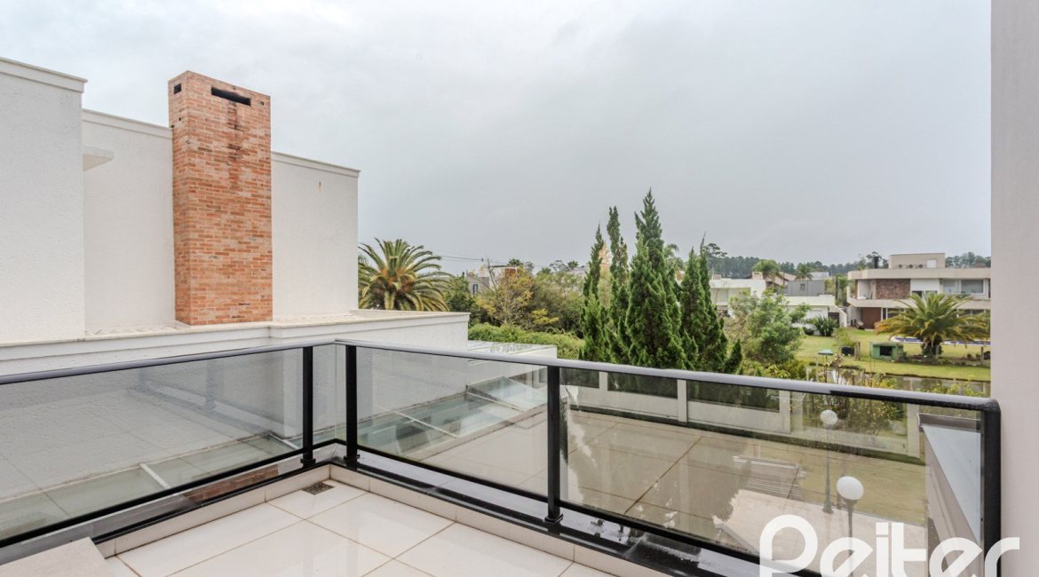 Casa em Condomínio à venda com 503m², 4 dormitórios, 4 suítes, 4 vagas, no bairro Terra Ville em PORTO ALEGRE