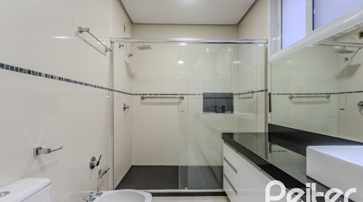 Casa em Condomínio à venda com 503m², 4 dormitórios, 4 suítes, 4 vagas, no bairro Terra Ville em PORTO ALEGRE