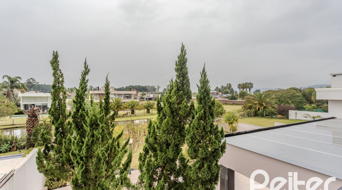 Casa em Condomínio à venda com 503m², 4 dormitórios, 4 suítes, 4 vagas, no bairro Terra Ville em PORTO ALEGRE