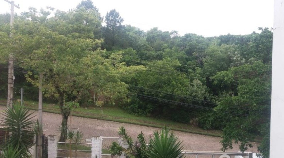 Casa à venda com 287m², 3 dormitórios, 3 suítes, 2 vagas, no bairro Ipanema em Porto Alegre