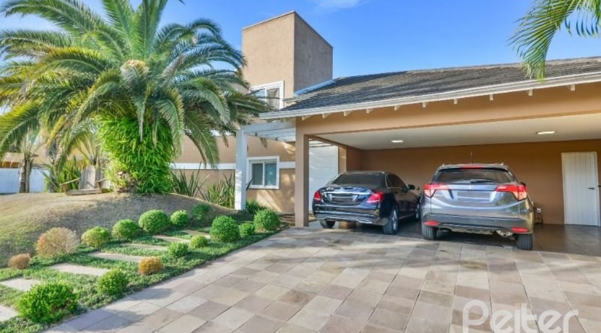 Casa em Condomínio à venda com 535m², 4 dormitórios, 4 suítes, 4 vagas, no bairro Terra Ville em PORTO ALEGRE