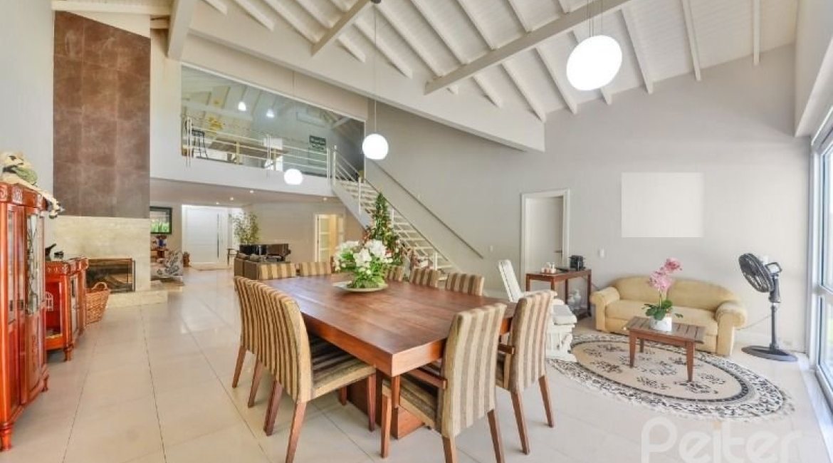 Casa em Condomínio à venda com 535m², 4 dormitórios, 4 suítes, 4 vagas, no bairro Terra Ville em PORTO ALEGRE