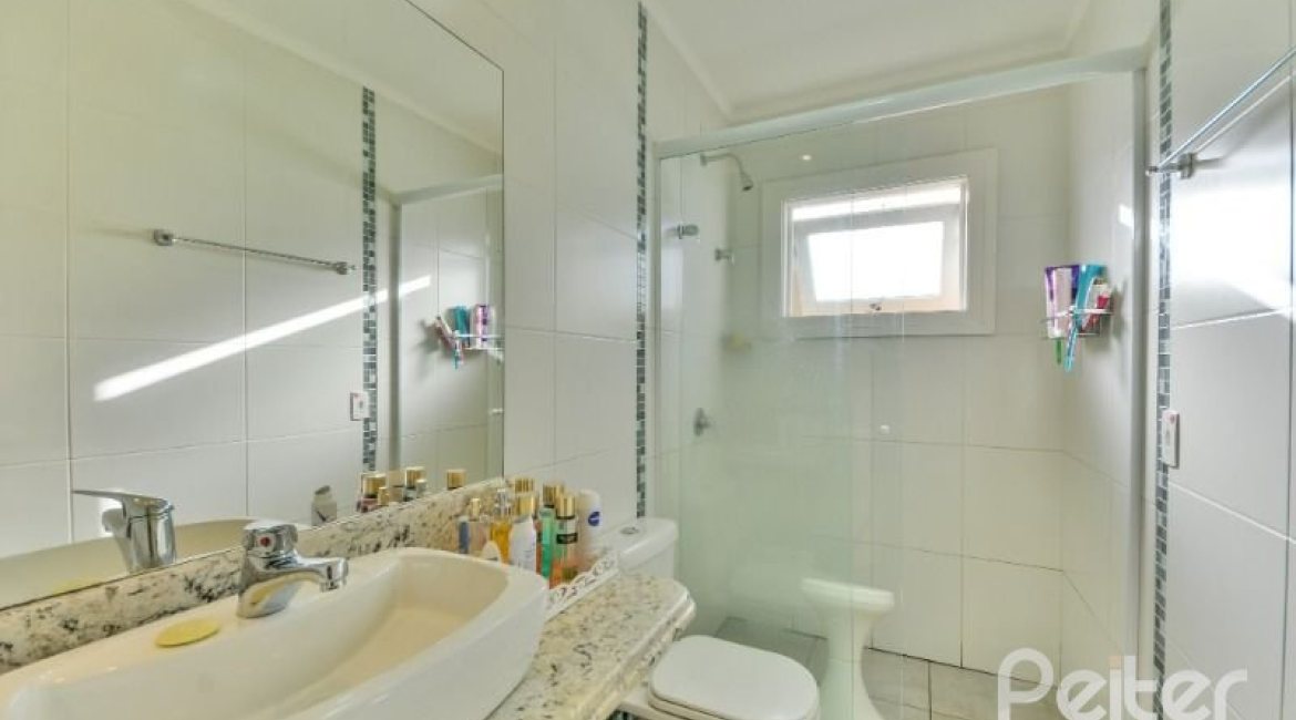 Casa em Condomínio à venda com 535m², 4 dormitórios, 4 suítes, 4 vagas, no bairro Terra Ville em PORTO ALEGRE