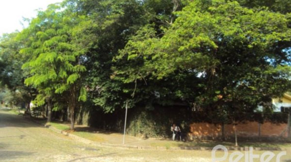 Terreno à venda com 587m², no bairro Vila Assunção em Porto Alegre
