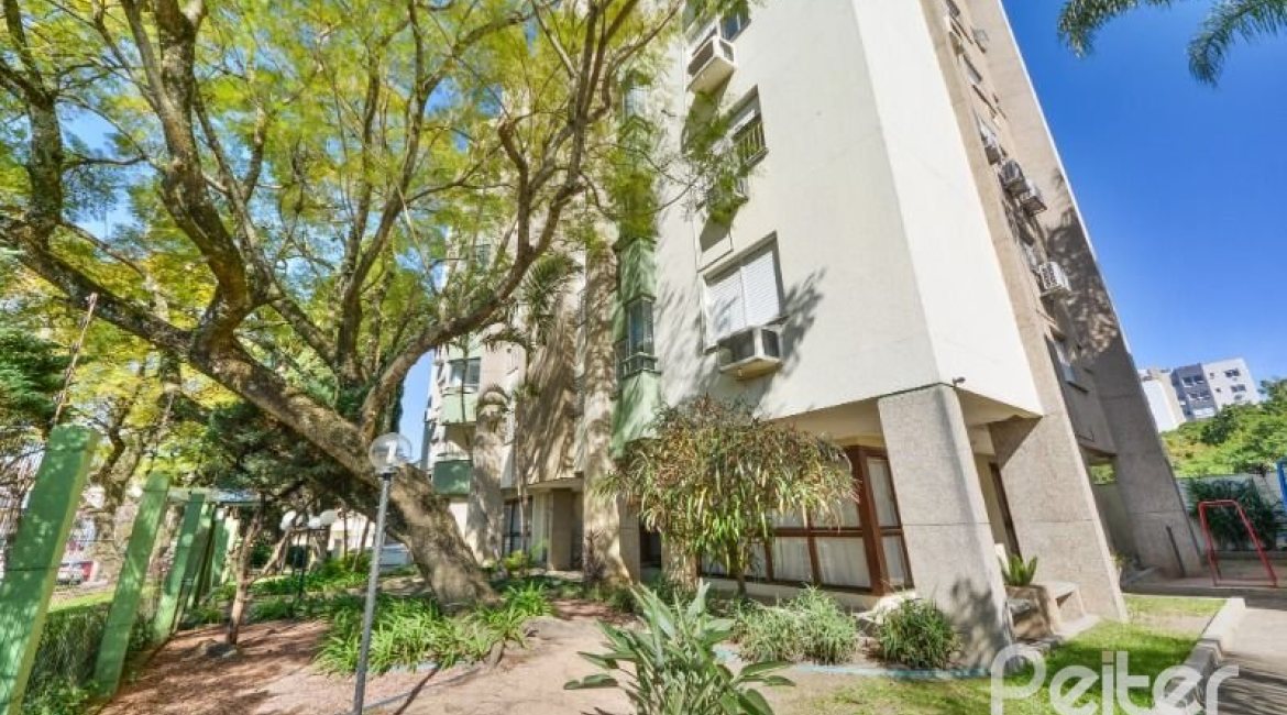 Apartamento à venda com 66m², 2 dormitórios, 1 vaga, no bairro Cristal em Porto Alegre
