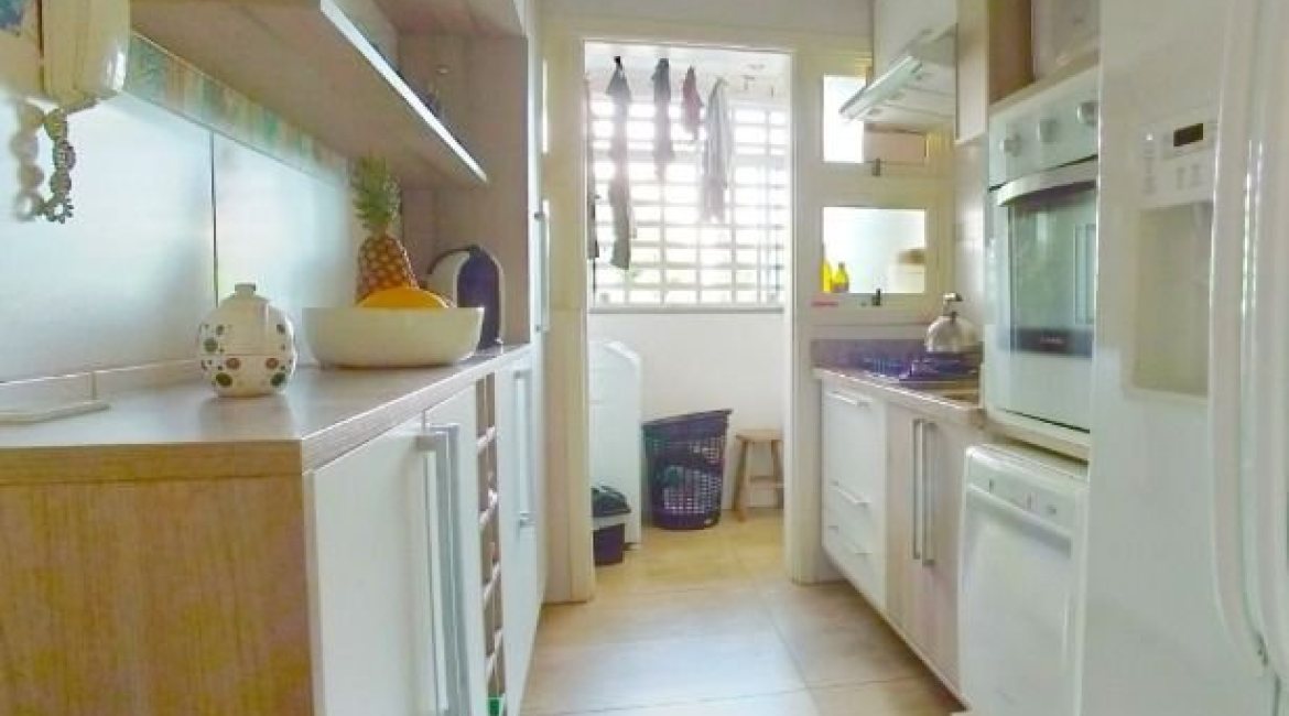 Apartamento à venda com 66m², 2 dormitórios, 1 vaga, no bairro Cristal em Porto Alegre