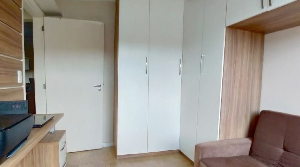 Apartamento à venda com 66m², 2 dormitórios, 1 vaga, no bairro Cristal em Porto Alegre