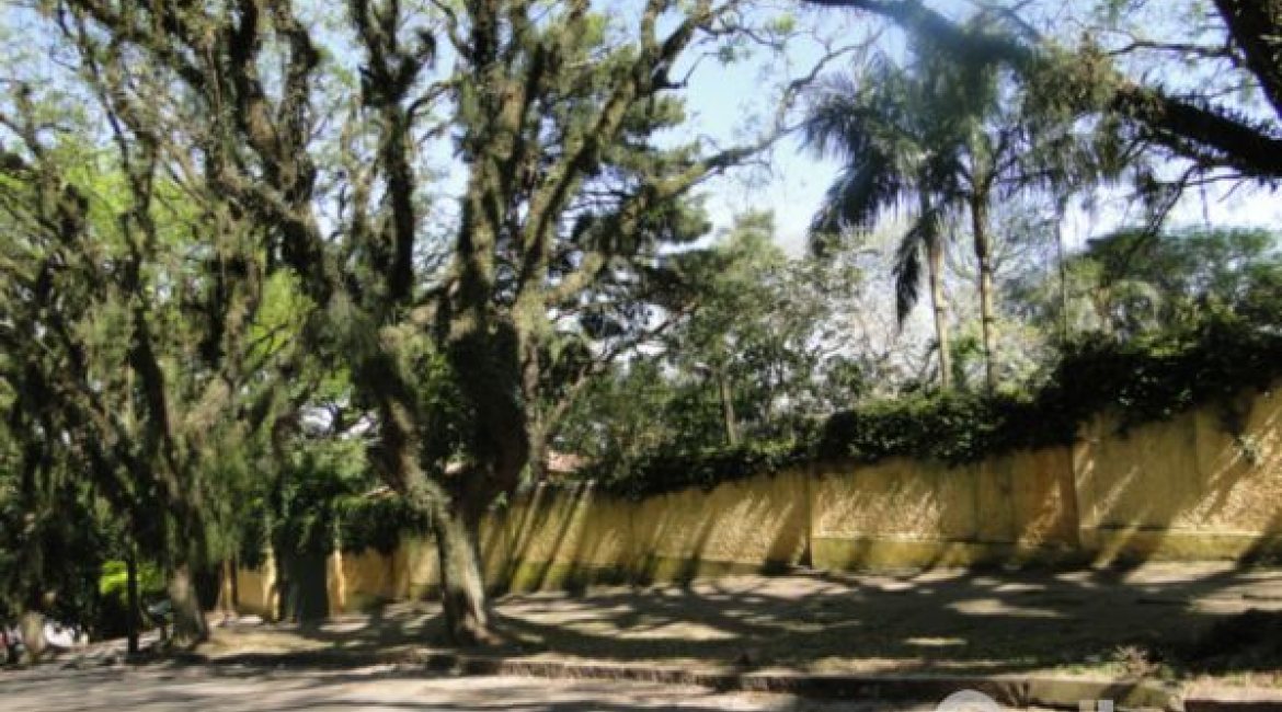 Terreno à venda com 1214m², no bairro Cristal em Porto Alegre
