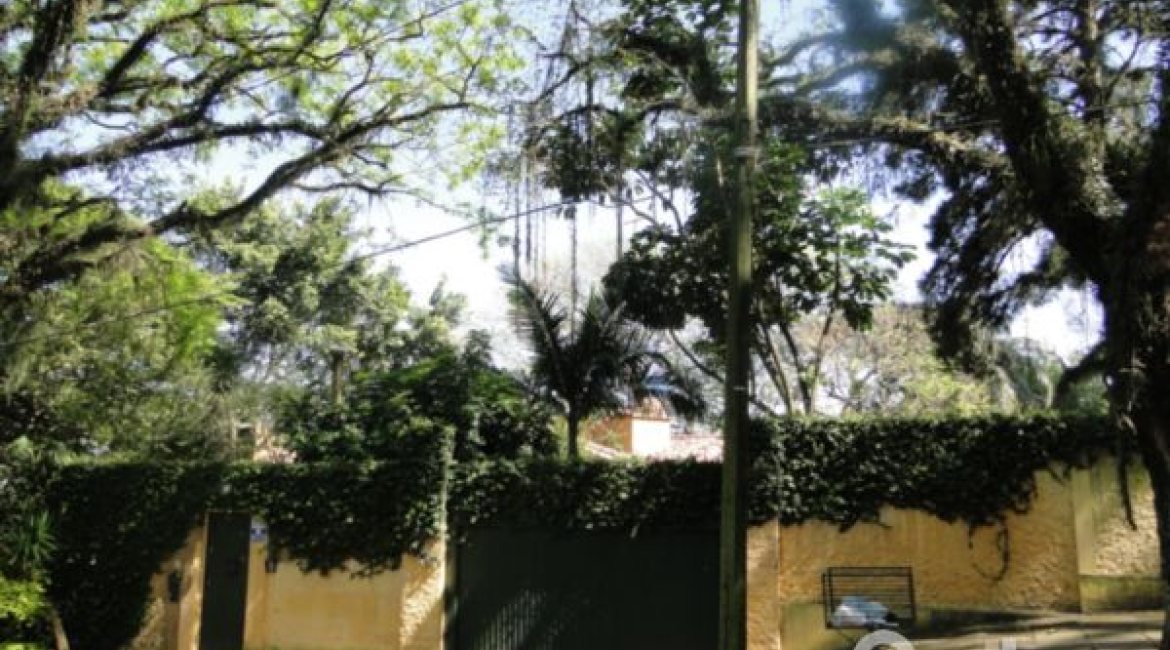 Terreno à venda com 1214m², no bairro Cristal em Porto Alegre