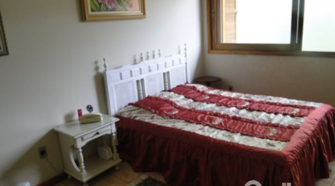 Casa à venda com 164m², 3 dormitórios, 2 suítes, 2 vagas, no bairro Espírito Santo em Porto Alegre