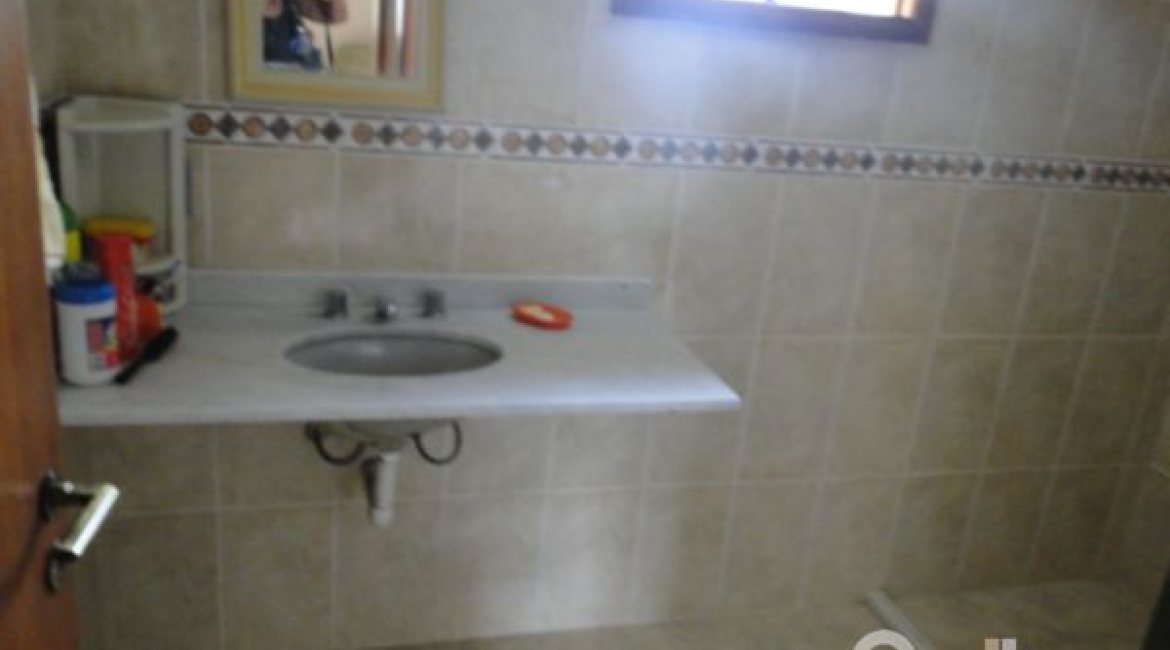 Casa à venda com 164m², 3 dormitórios, 2 suítes, 2 vagas, no bairro Espírito Santo em Porto Alegre