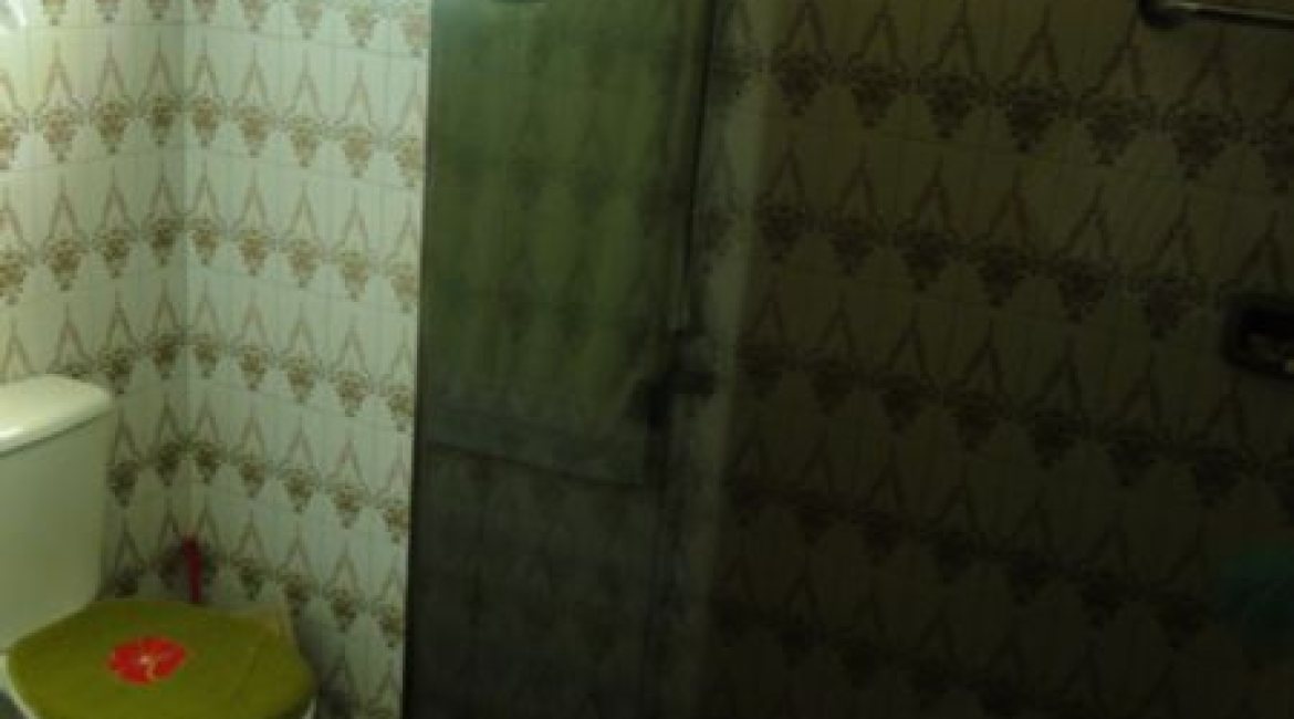 Casa à venda com 333m², 4 dormitórios, 2 suítes, 3 vagas, no bairro Cristal em Porto Alegre