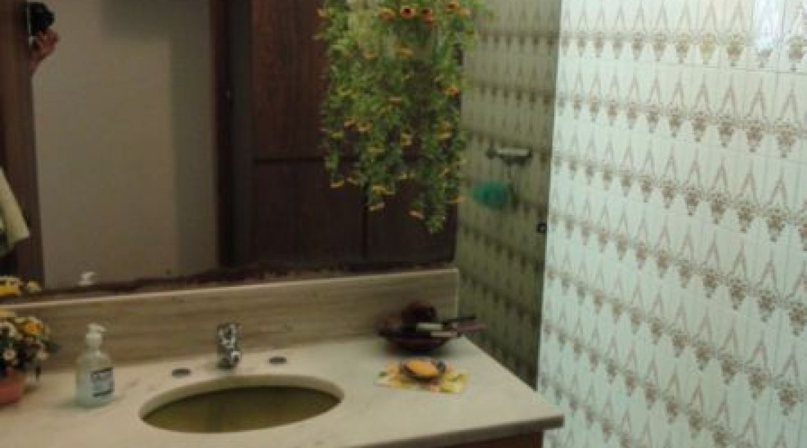 Casa à venda com 333m², 4 dormitórios, 2 suítes, 3 vagas, no bairro Cristal em Porto Alegre