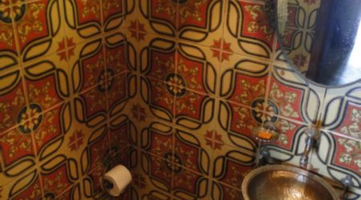 Casa à venda com 333m², 4 dormitórios, 2 suítes, 3 vagas, no bairro Cristal em Porto Alegre