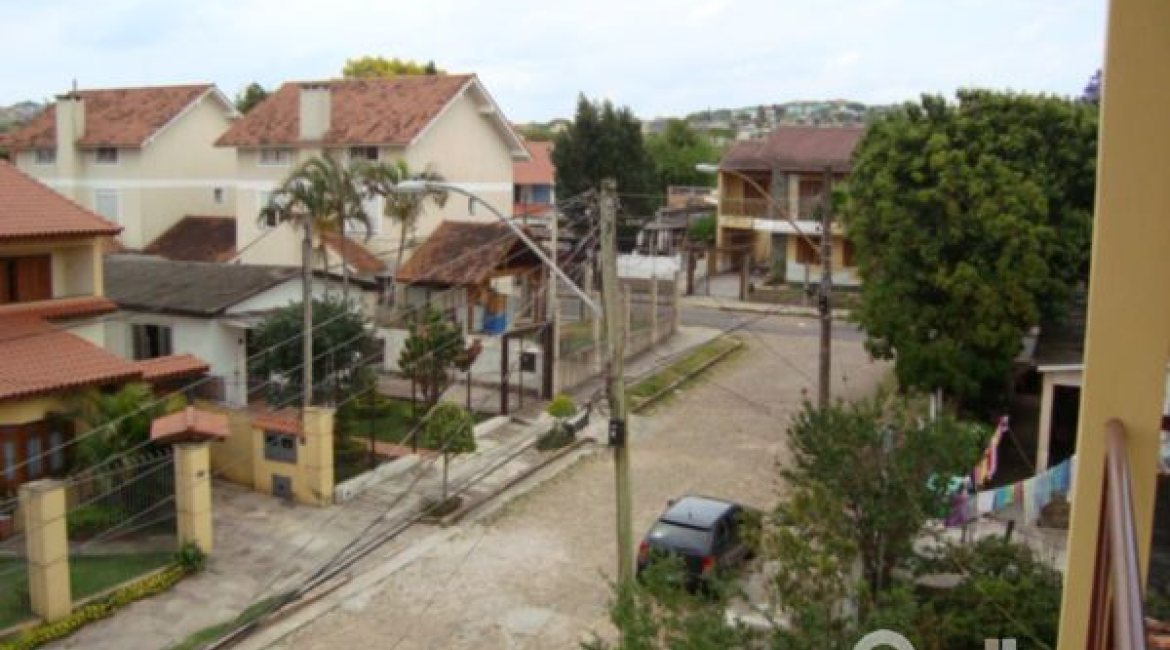 Casa em Condomínio à venda com 145m², 3 dormitórios, 1 suíte, 2 vagas, no bairro Nonoai em Porto Alegre