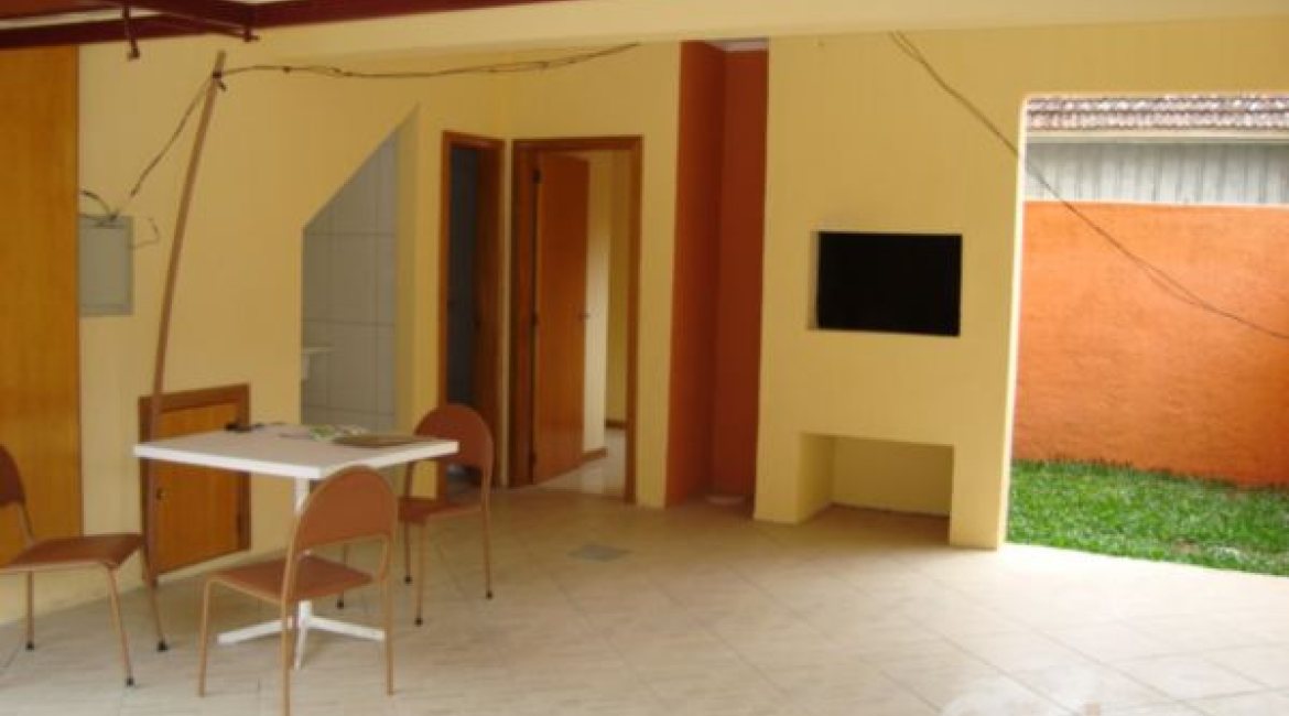 Casa em Condomínio à venda com 145m², 3 dormitórios, 1 suíte, 2 vagas, no bairro Nonoai em Porto Alegre