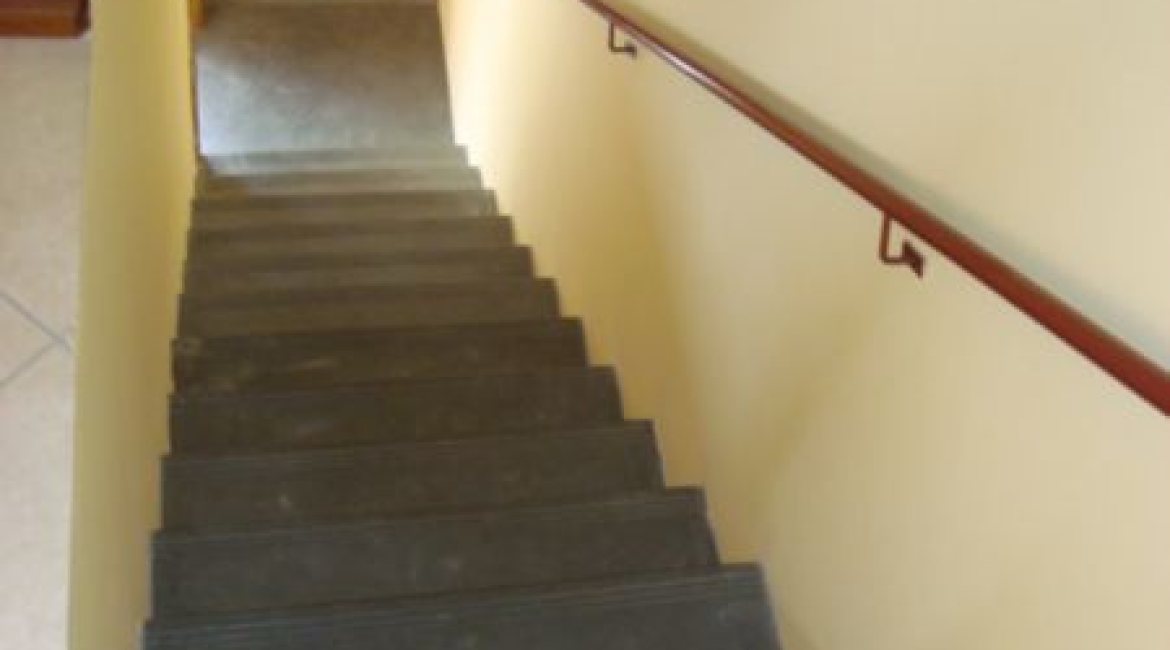 Casa em Condomínio à venda com 145m², 3 dormitórios, 1 suíte, 2 vagas, no bairro Nonoai em Porto Alegre