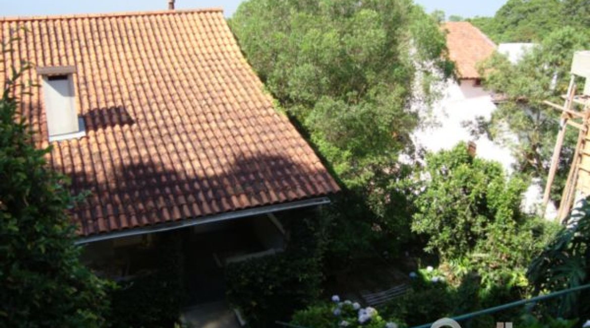Casa à venda com 250m², 3 dormitórios, 3 suítes, 2 vagas, no bairro Sétimo Céu em Porto Alegre