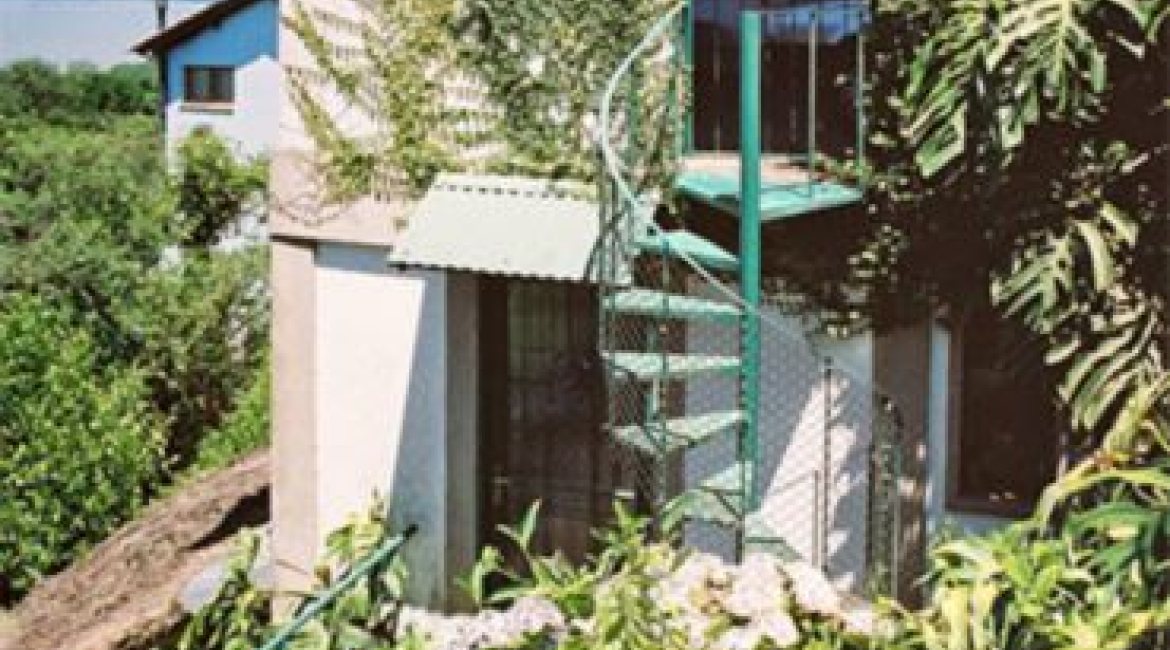 Casa à venda com 250m², 3 dormitórios, 3 suítes, 2 vagas, no bairro Sétimo Céu em Porto Alegre