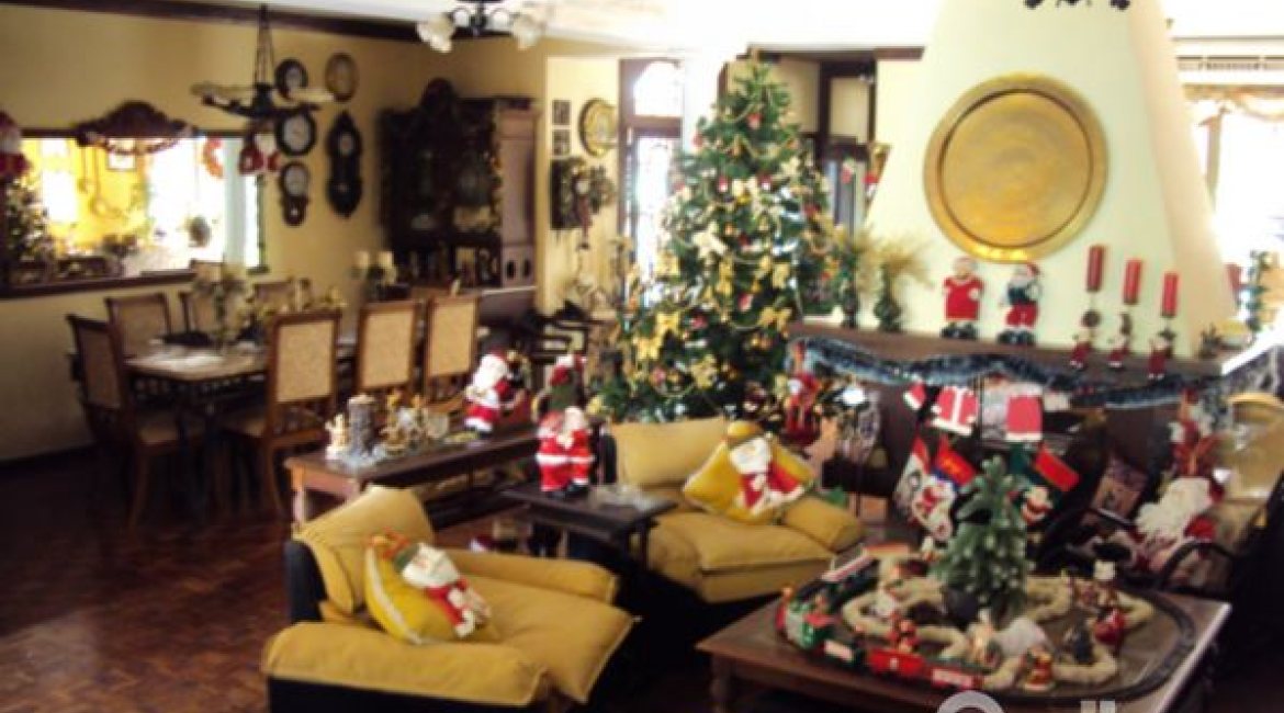 Casa à venda com 600m², 4 dormitórios, 17 vagas, no bairro Vila Assunção em Porto Alegre