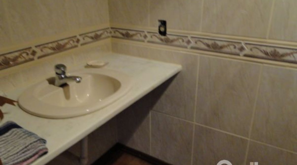 Casa à venda com 530m², 7 dormitórios, 5 suítes, 2 vagas, no bairro Jardim Isabel em Porto Alegre