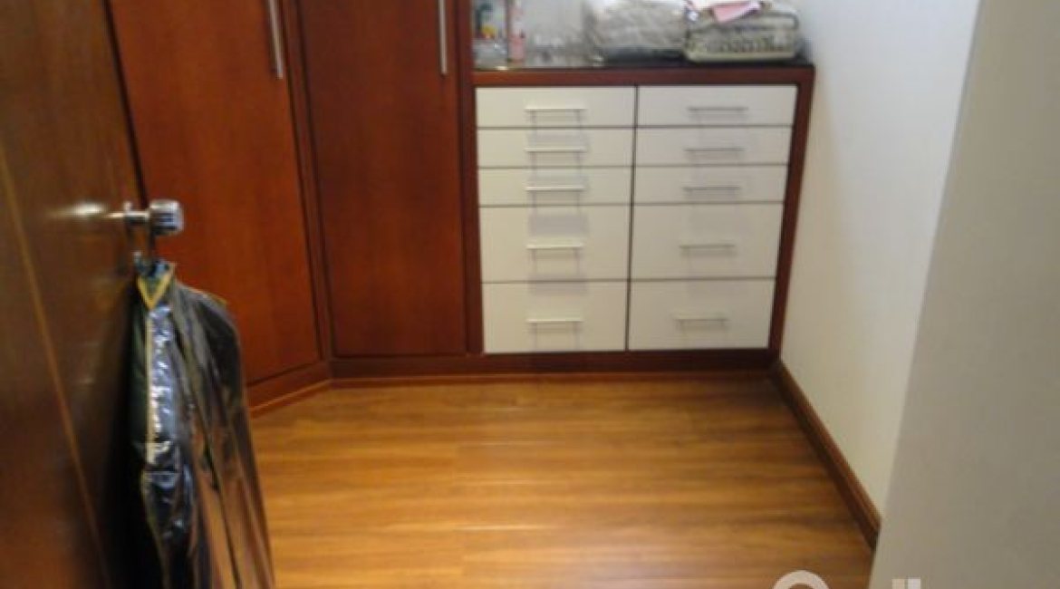 Casa à venda com 530m², 7 dormitórios, 5 suítes, 2 vagas, no bairro Jardim Isabel em Porto Alegre