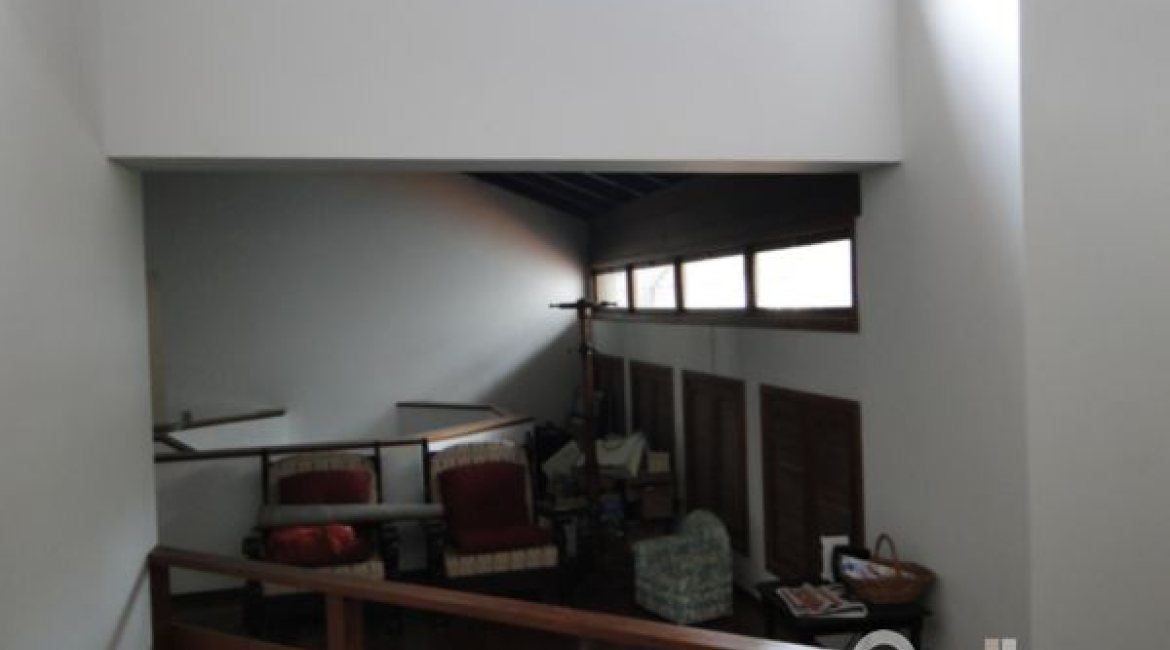 Casa à venda com 530m², 7 dormitórios, 5 suítes, 2 vagas, no bairro Jardim Isabel em Porto Alegre