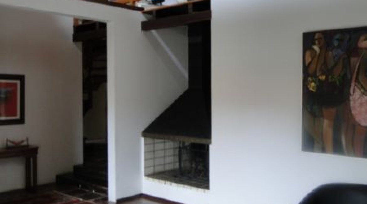 Casa à venda com 367m², 4 dormitórios, 2 suítes, 4 vagas, no bairro Jardim Isabel em Porto Alegre