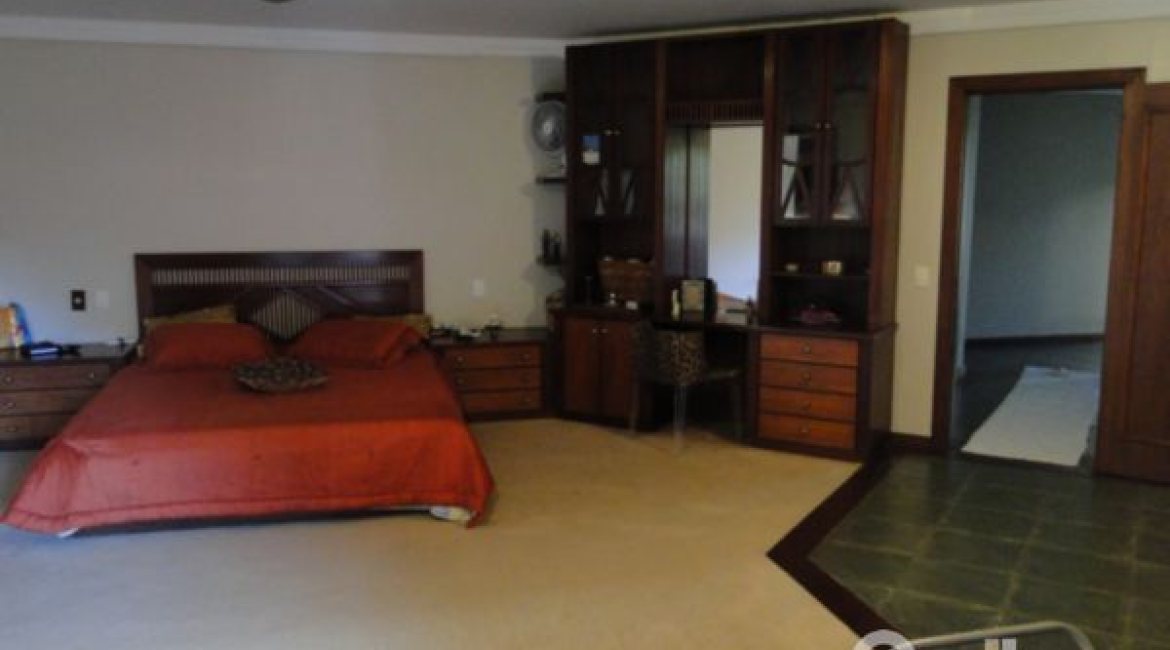 Casa em Condomínio à venda com 1350m², 7 dormitórios, 5 suítes, 4 vagas, no bairro Cavalhada em PORTO ALEGRE