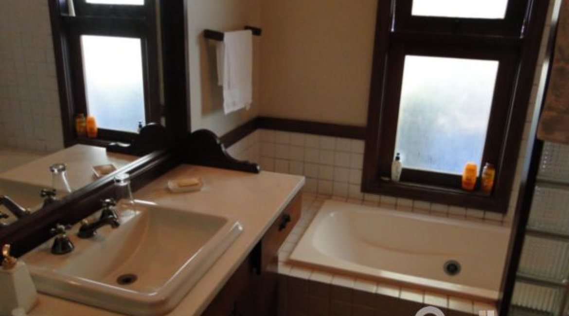 Casa em Condomínio à venda com 1350m², 7 dormitórios, 5 suítes, 4 vagas, no bairro Cavalhada em PORTO ALEGRE