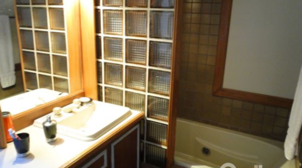 Casa em Condomínio à venda com 1350m², 7 dormitórios, 5 suítes, 4 vagas, no bairro Cavalhada em PORTO ALEGRE