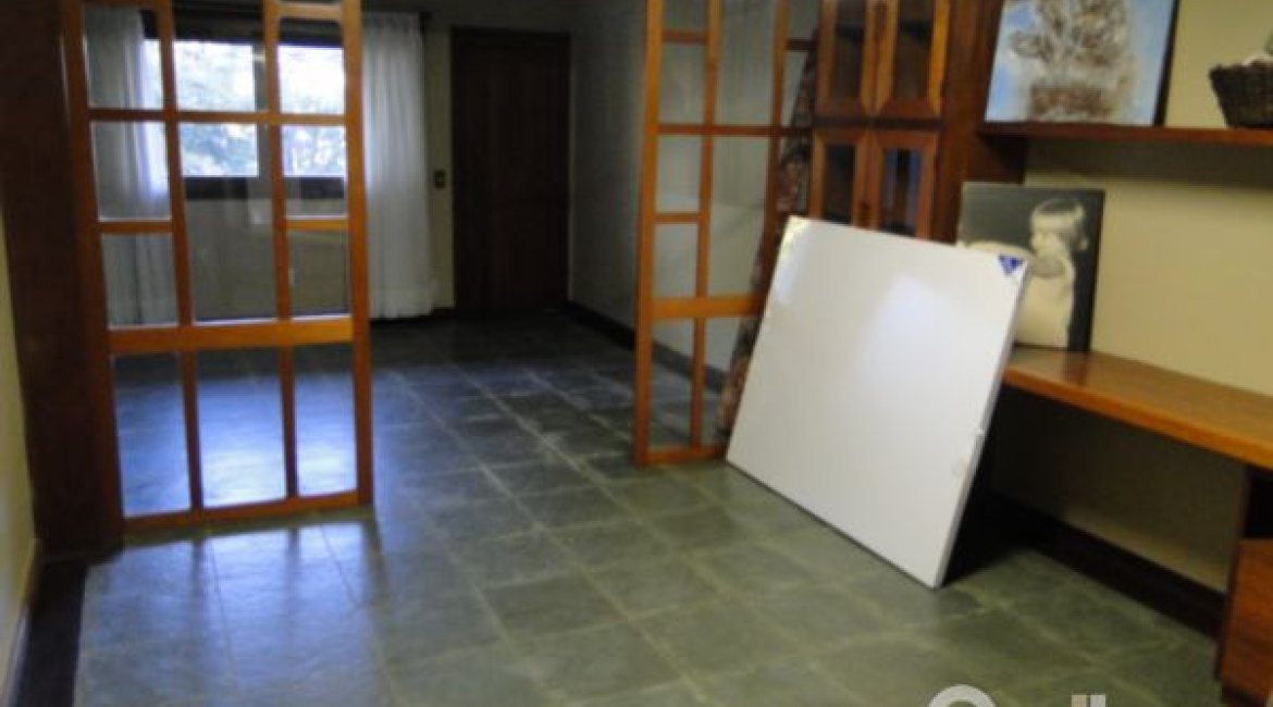 Casa em Condomínio à venda com 1350m², 7 dormitórios, 5 suítes, 4 vagas, no bairro Cavalhada em PORTO ALEGRE