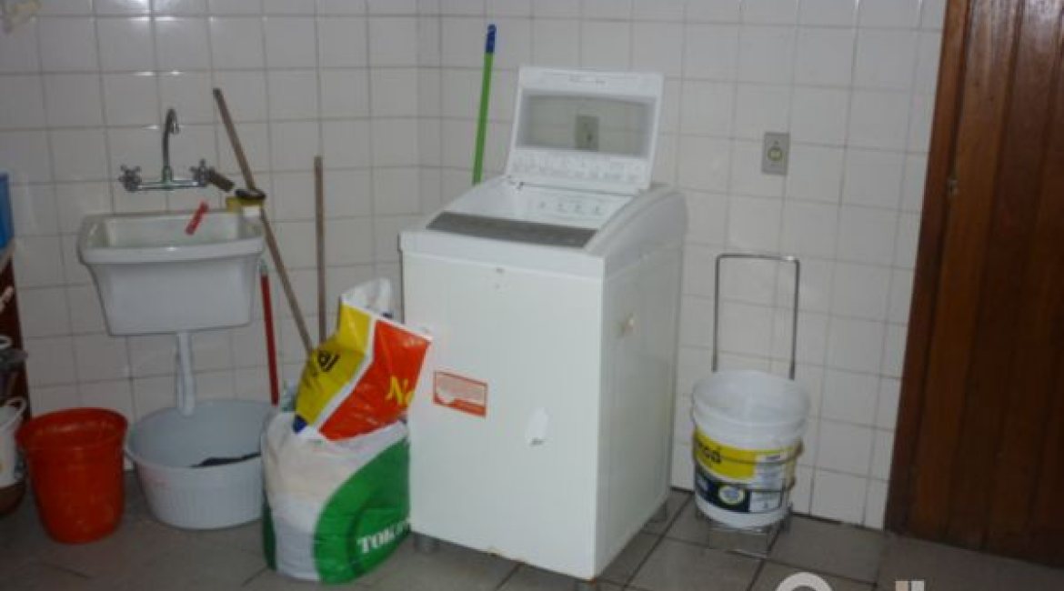 Casa à venda com 580m², 4 dormitórios, 4 suítes, 2 vagas, no bairro Jardim Isabel em Porto Alegre