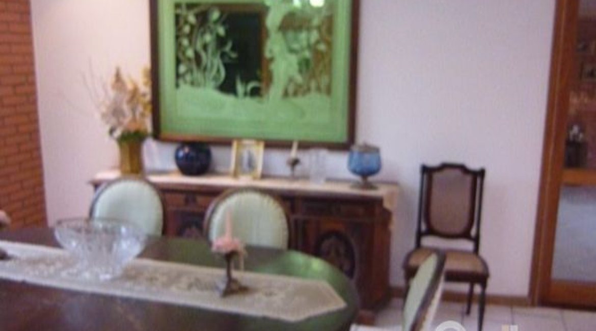 Casa à venda com 580m², 4 dormitórios, 4 suítes, 2 vagas, no bairro Jardim Isabel em Porto Alegre