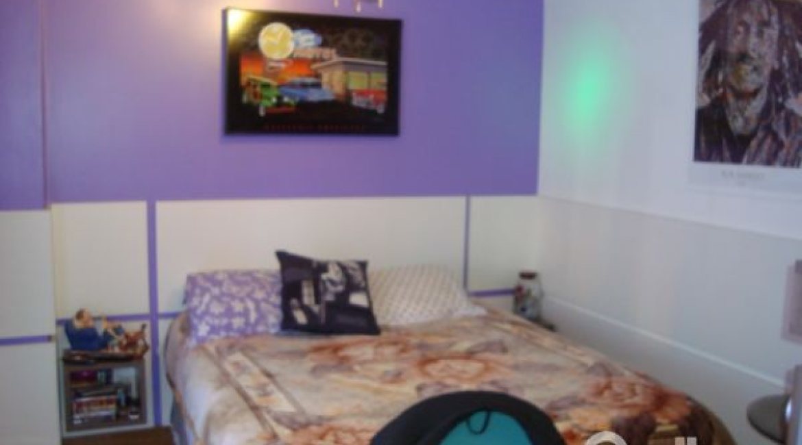 Casa à venda com 520m², 4 dormitórios, 1 suíte, 3 vagas, no bairro Tristeza em Porto Alegre