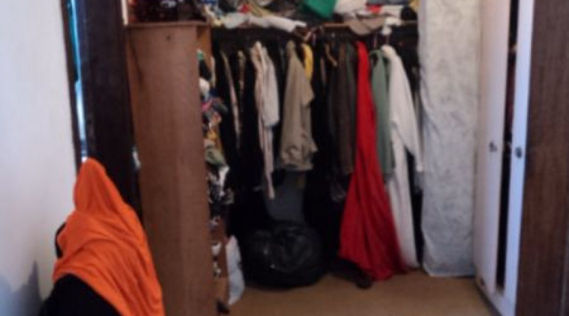 Casa à venda com 345m², 3 dormitórios, 1 suíte, 3 vagas, no bairro Guarujá em Porto Alegre