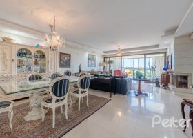 Apartamento à venda com 207m², 3 dormitórios, 3 suítes, 3 vagas, no bairro Cristal em Porto Alegre