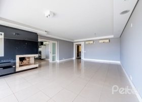 Apartamento à venda com 200m², 3 dormitórios, 3 suítes, 4 vagas, no bairro Cristal em PORTO ALEGRE